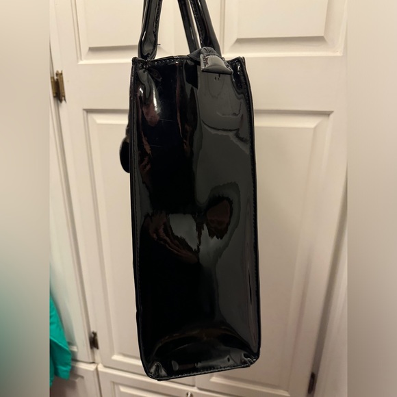 🔥 Versace 1969 abbigliamento sportivo Desia black embossed patent leather tote - Picture 7 of 11